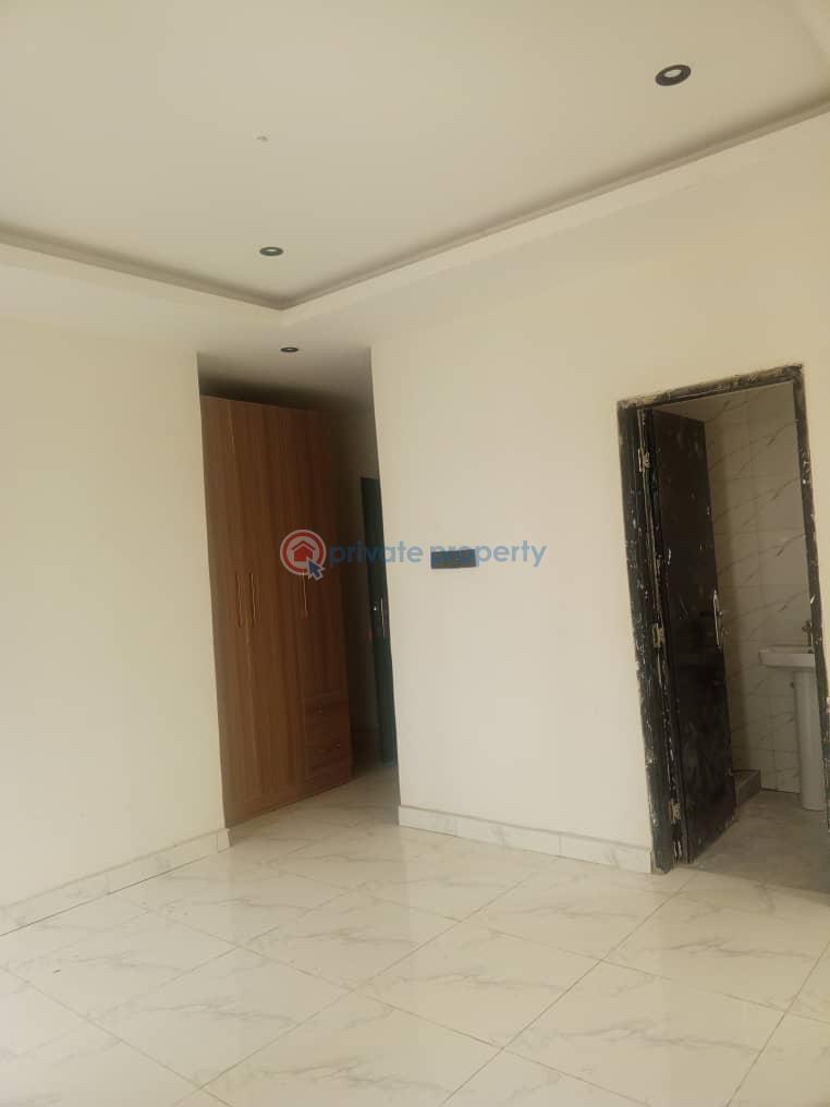 3 bedroom Block Of Flats For Sale Gbagada Lagos - 9