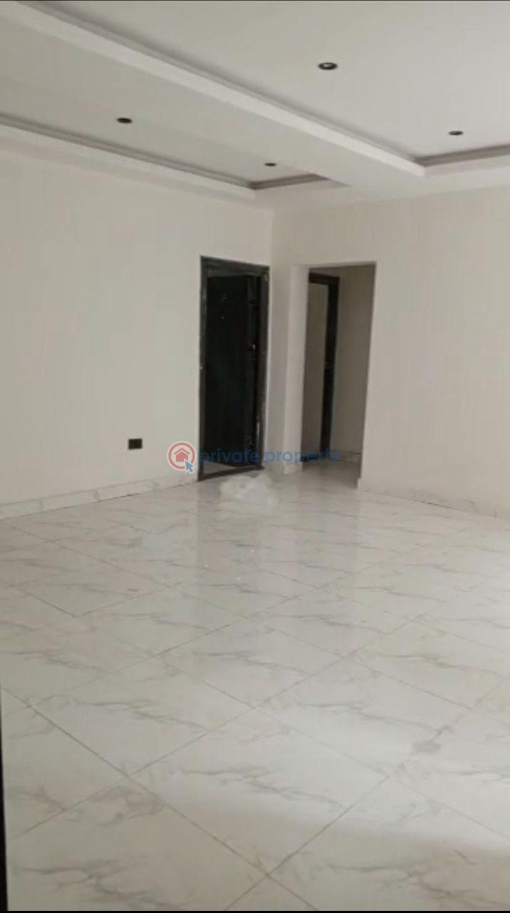 3 bedroom Block Of Flats For Sale Medina Estate Gbagada Lagos - 0