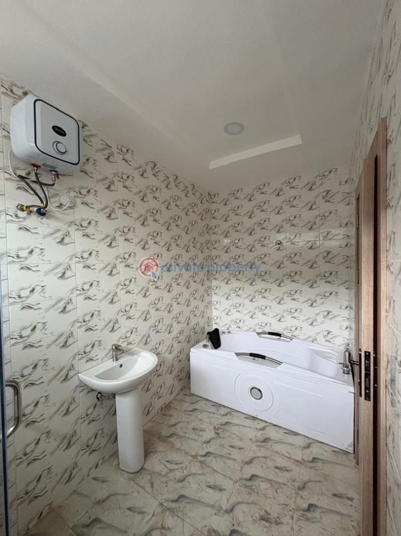5 bedroom Detached Duplex For Sale Diamond Estate Ipaja Command Ipaja Road Lagos Iyana Ipaja Lagos - 4