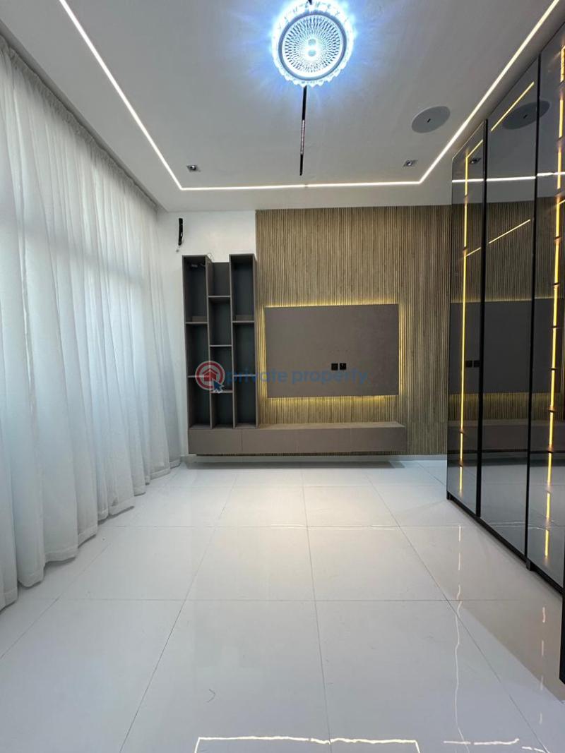 5 bedroom Detached Duplex For Sale Chevron Drive Lekki Lagos - 8