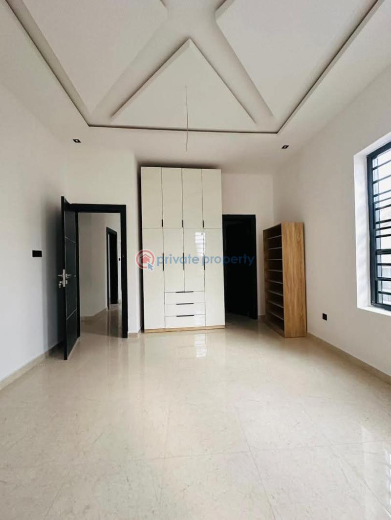 5 bedroom Detached Duplex For Sale Omole Phase 2 Ikeja Lagos - 2