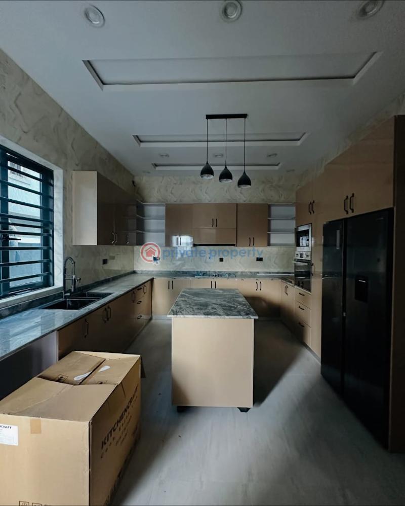 5 bedroom Detached Duplex For Sale Magodo Phase Gra 2 Magodo Kosofe/Ikosi Lagos - 0