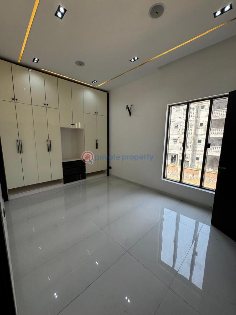 Newly built 5bedroom fully detached duplex - 8 5 bedroom Detached Duplex For Sale Osapa London Lekki Lagos - 8