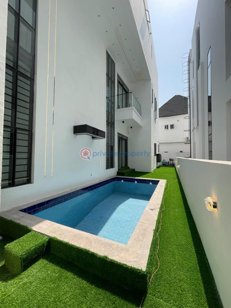 Newly built 5bedroom fully detached duplex - 5 5 bedroom Detached Duplex For Sale Chevron Drive Lekki Lagos - 5