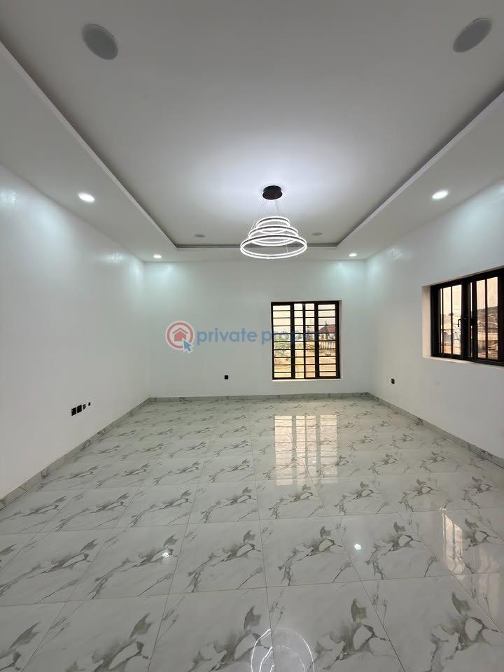 5 bedroom Detached Duplex For Sale Guzape Abuja Phase 1  - 2
