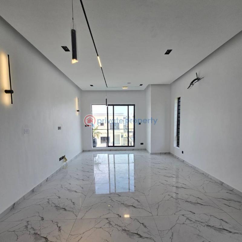 5 bedroom Detached Duplex For Sale Chevron Drive Lekki Lagos - 3