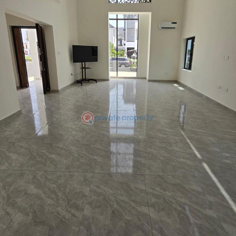 5 bedroom Detached Duplex For Sale Ikota Lekki Lagos - 3
