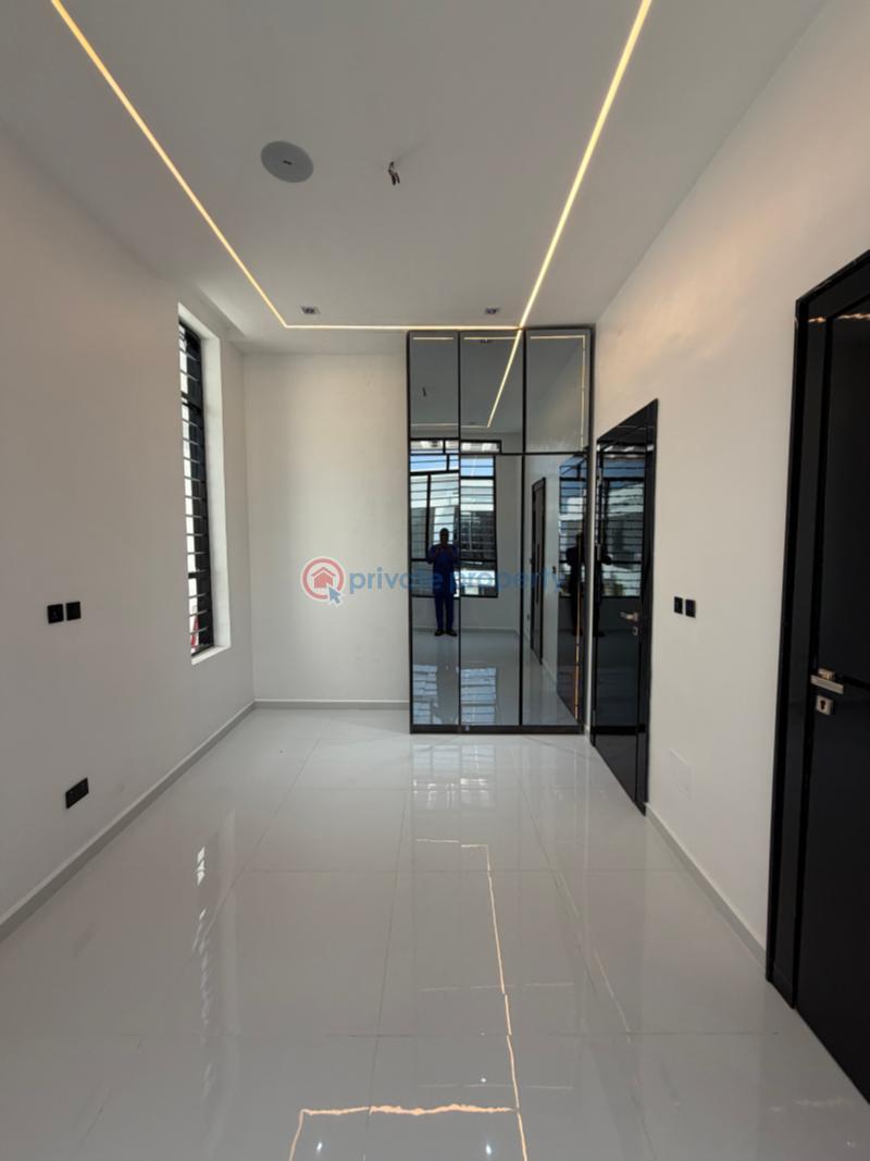 5 bedroom Detached Duplex For Sale Lcc Road Chevron Drive Lekki Lagos - 8