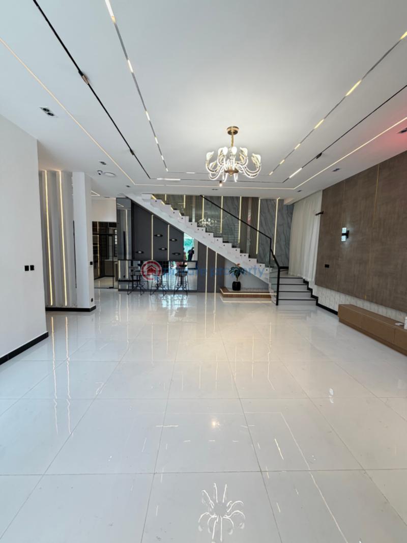 5 bedroom Detached Duplex For Sale Lekki 2nd Toll Gate Chevron Drive Lekki Lagos - 2