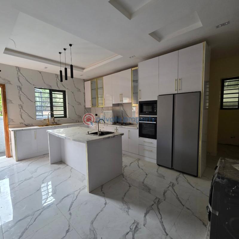 5 bedroom Semi detached Duplex For Sale Lekki Phase 1 Lagos - 3