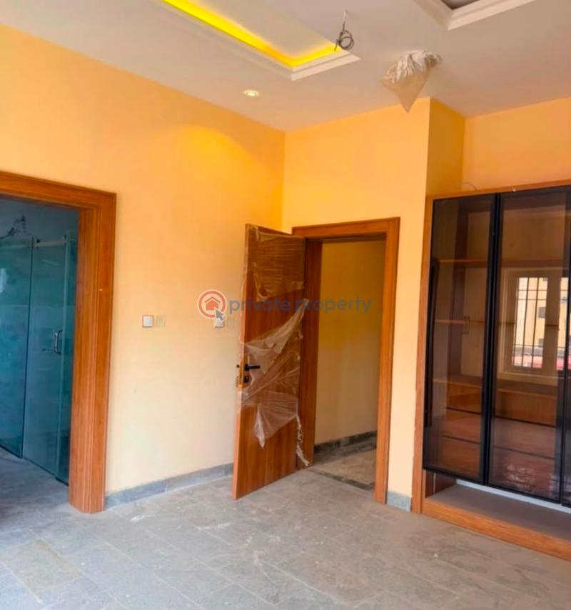 5 bedroom Terraced Duplex For Sale Guzape Abuja Phase 1  - 17