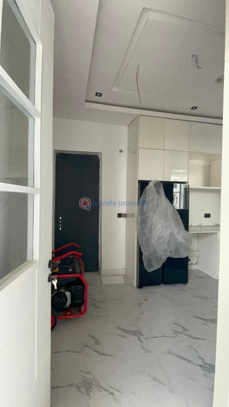 5 bedroom Detached Duplex For Sale In Save And Gated Estate Ologolo Lekki Lagos - 12