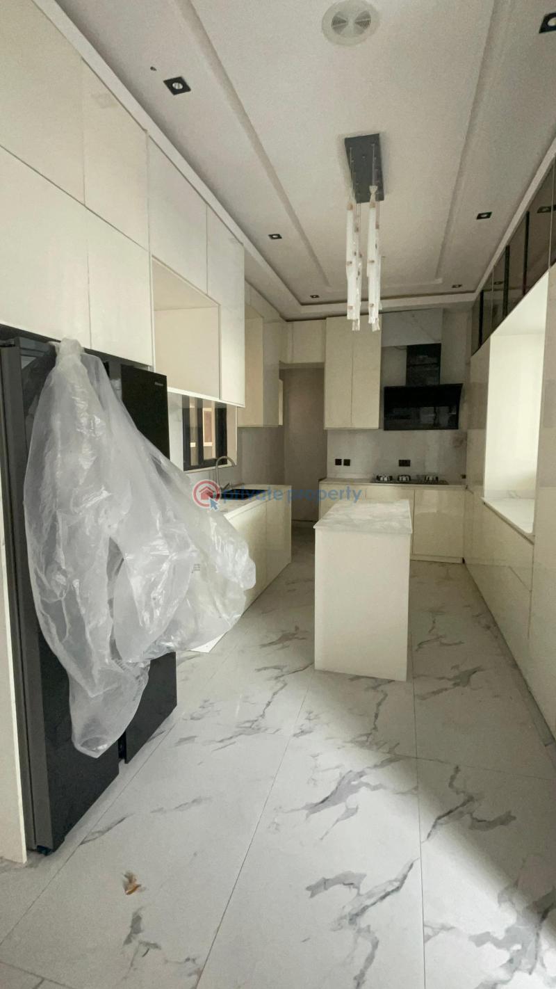 5 bedroom Detached Duplex For Sale In Save And Gated Estate Ologolo Lekki Lagos - 11