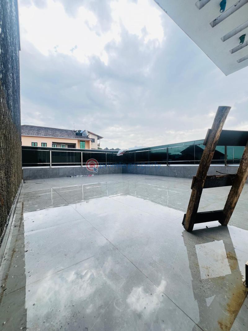 6 bedroom Detached Duplex For Sale Magodo Gra Magodo Isheri Ikeja Lagos - 0