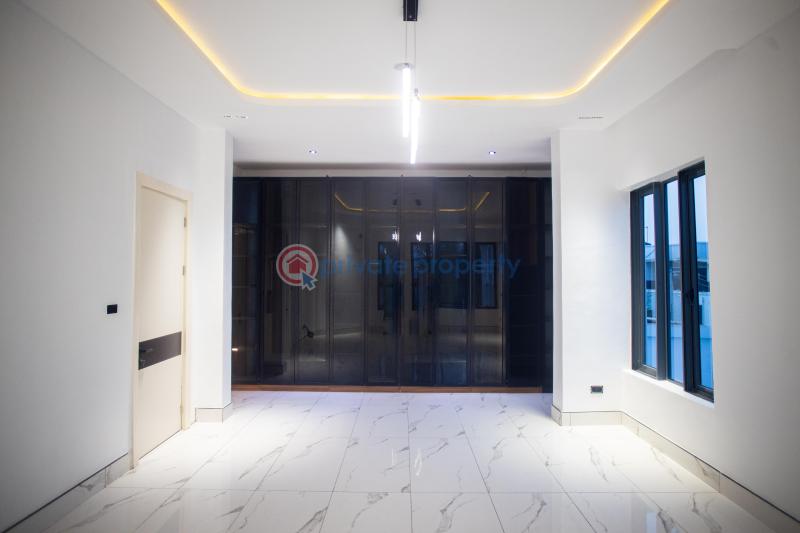 Direct brief newly built 6 bedroom fully detached duplex for sale - 19 6 bedroom Detached Duplex For Sale Call Or Dm +2348108543429 (whatsapp Enabled) For Further Inquiries Or Dm On Whatsapp Business 08073908678 Ikota Lekki Lagos - 19