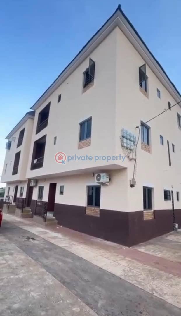 2 bedroom Townhouse For Sale Premier Layout Enugu Area  - 4