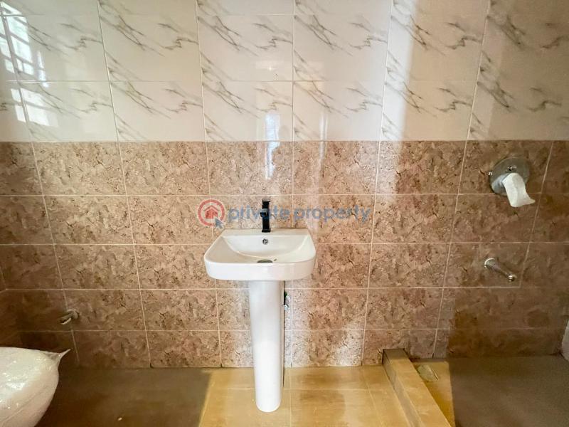 3 bedroom Flat & Apartment For Sale Off Pedro Rd, By Charly Boy Bus Stop Gbagada Phase 2 Lagos - 4