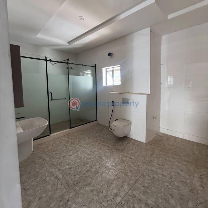 6 bedroom Detached Duplex For Sale Guzape Abuja Phase 1  - 9