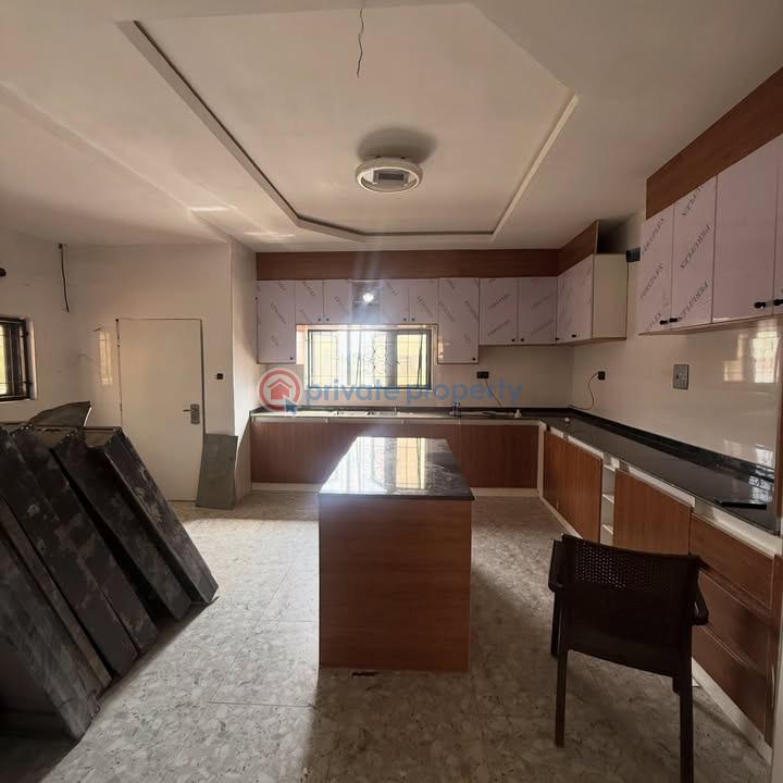 6 bedroom Detached Duplex For Sale Guzape Abuja Phase 1  - 4
