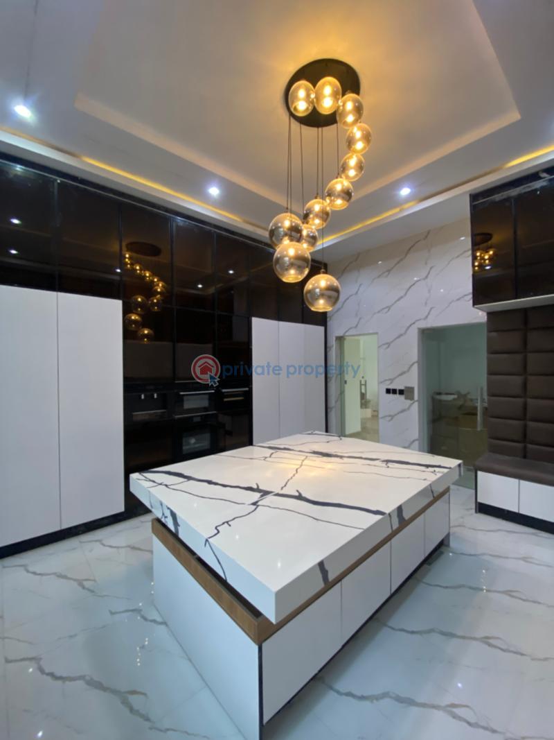 7 bedroom Detached Duplex For Sale Chevron Drive Lekki Lagos - 4