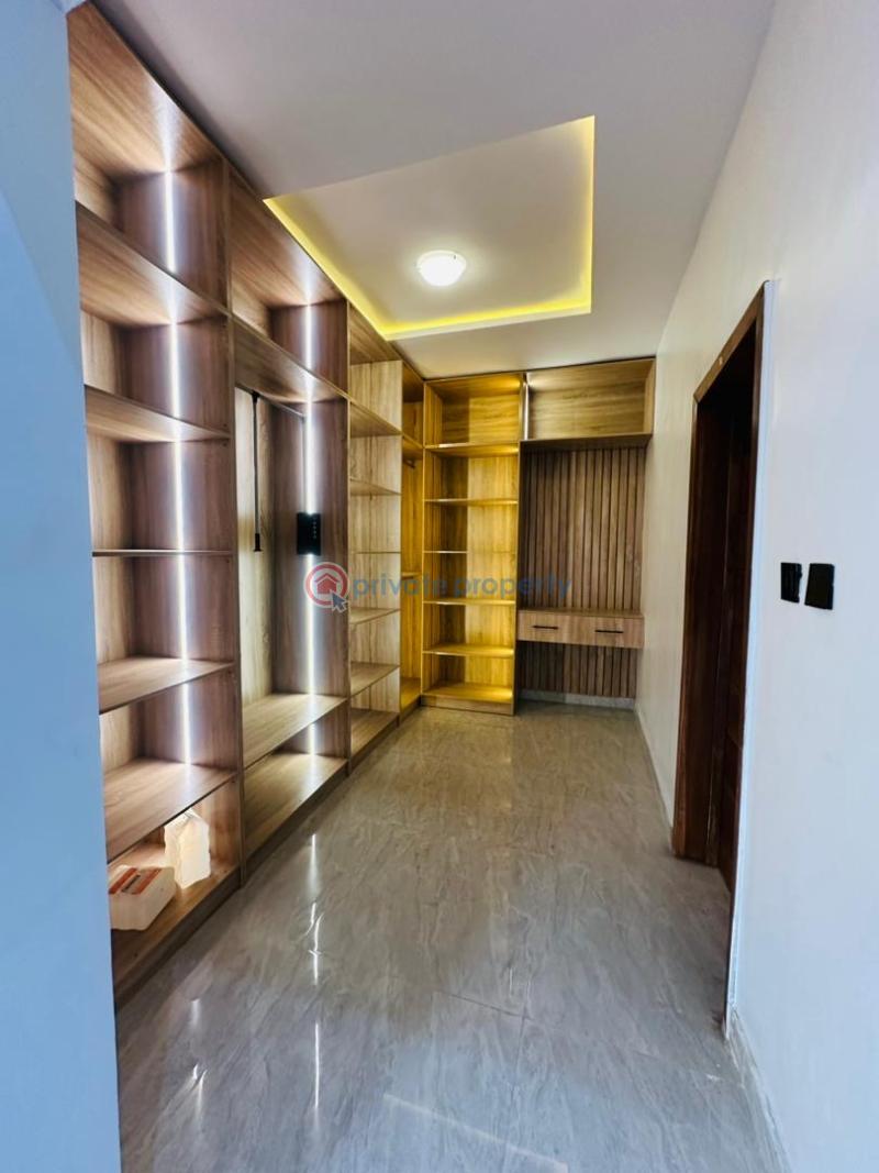 7 bedroom Detached Duplex For Sale Magodo GRA Phase 2 Kosofe/Ikosi Lagos - 9