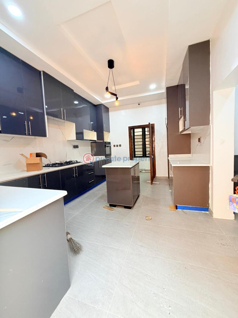 7 bedroom Detached Duplex For Sale Magodo GRA Phase 2 Kosofe/Ikosi Lagos - 1