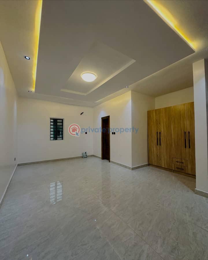 7 bedroom Detached Duplex For Sale Magodo Phase 2 Kosofe/Ikosi Lagos - 8