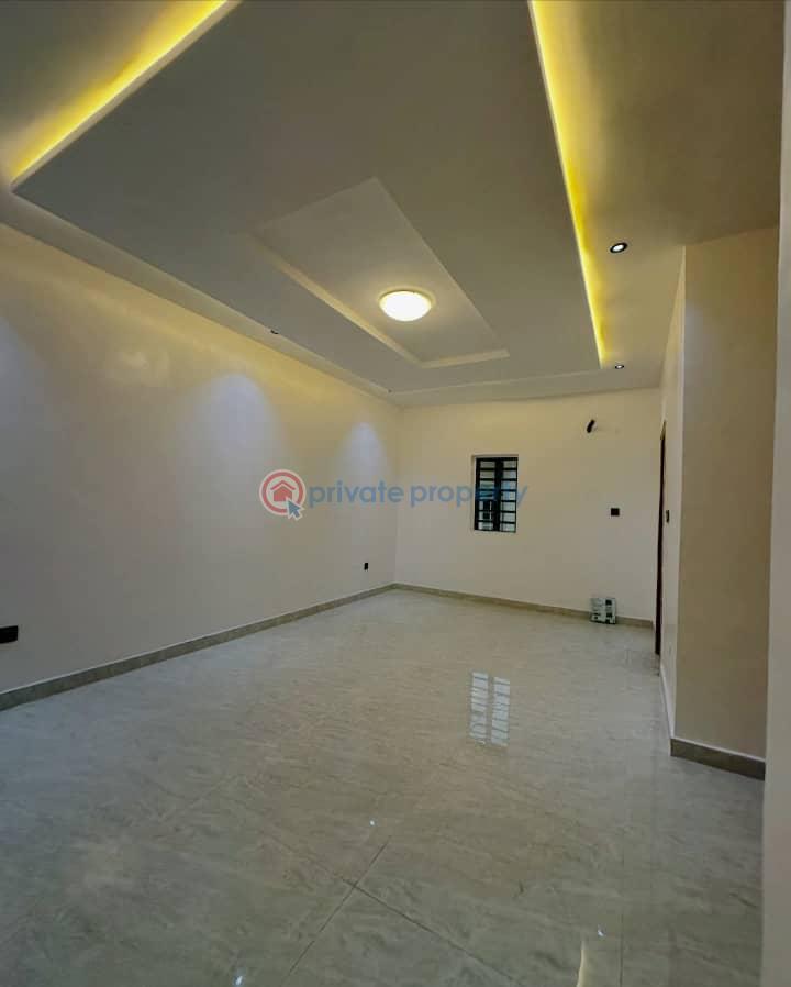 7 bedroom Detached Duplex For Sale Magodo Phase 2 Kosofe/Ikosi Lagos - 7