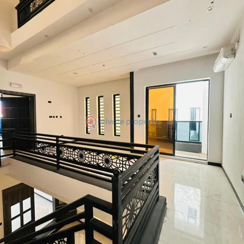 7 bedroom Detached Duplex For Sale Magodo Phase 2 Magodo GRA Phase 2 Kosofe/Ikosi Lagos - 1