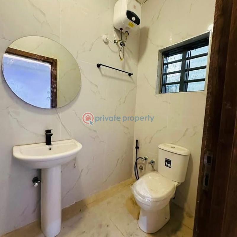 7 bedroom Detached Duplex For Sale Magodo Phase 2 Gra Magodo GRA Phase 2 Kosofe/Ikosi Lagos - 1