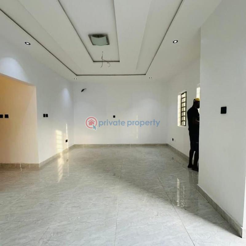 7 bedroom Detached Duplex For Sale Magodo Phase 2 Gra Magodo GRA Phase 2 Kosofe/Ikosi Lagos - 3
