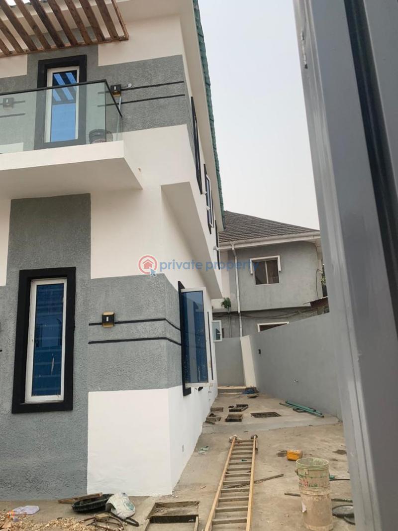 4 bedroom Detached Duplex For Sale Waterfront Magodo GRA Phase 1 Ojodu Lagos - 0