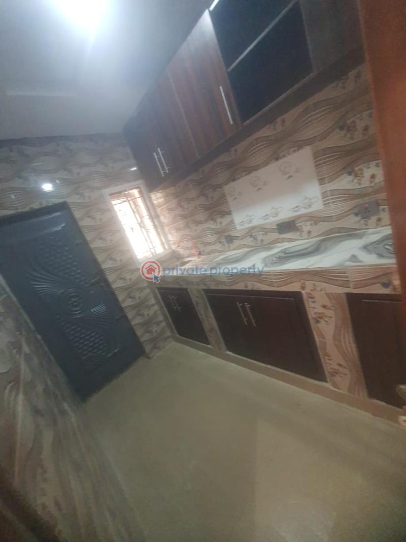 1 bedroom Block Of Flats For Rent Golden Palace Elebu 1mins To Akala Express Akala Express Ibadan Oyo - 10