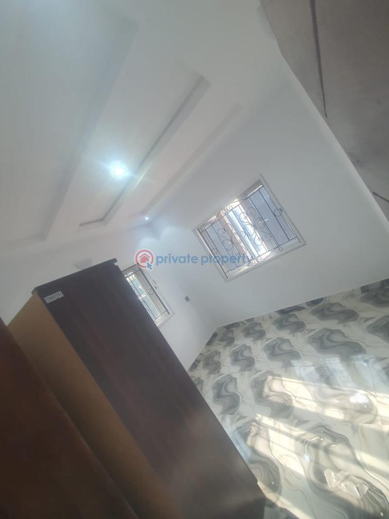 1 bedroom Block Of Flats For Rent Golden Palace Elebu 1mins To Akala Express Akala Express Ibadan Oyo - 9