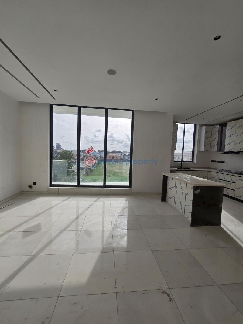 Newly built & cozy apartment - 2 2 bedroom Block Of Flats For Sale Admiralty Way Lekki Phase 1 Lagos - 2