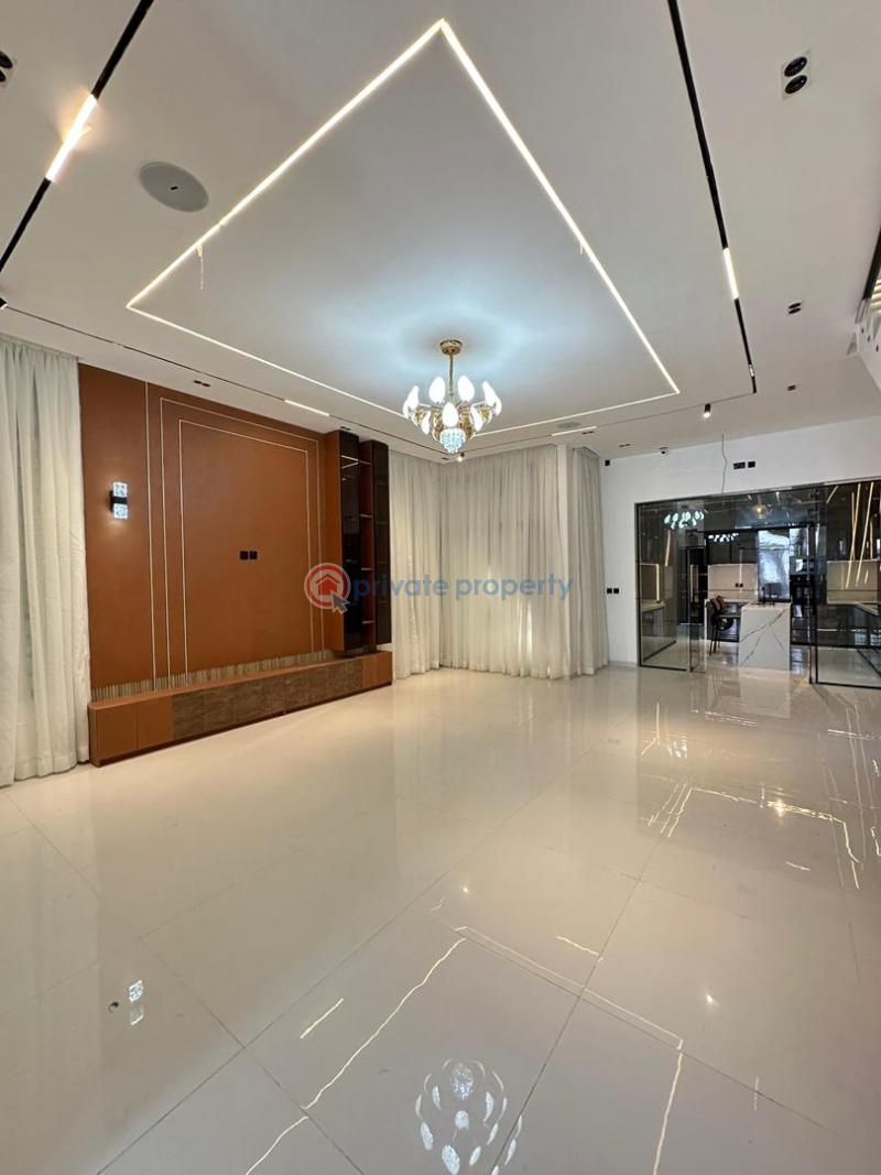 5 bedroom Detached Duplex For Sale Chevron Drive Lekki Lagos - 2