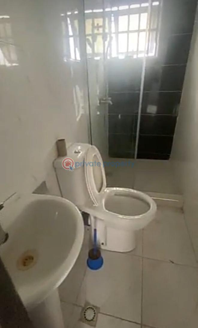 2 bedroom Flat & Apartment For Rent Behind Blenco Shoppers Hub Sangotedo Ajah Lagos - 8