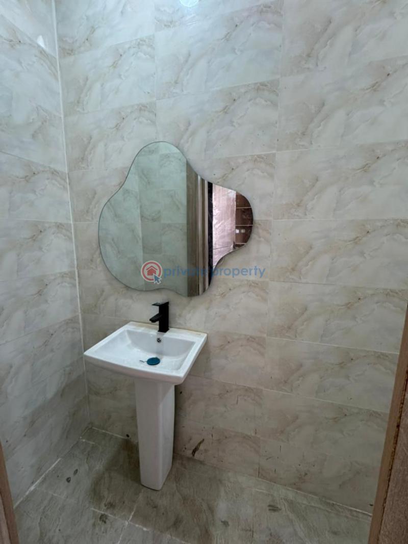 2 bedroom Block Of Flats For Rent Periwinkle Estate By Freedom Way Lekki Phase 1 Lagos - 12
