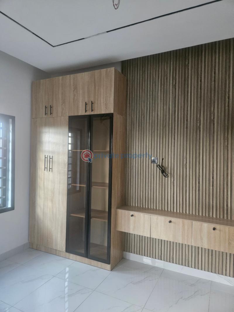 2 bedroom Block Of Flats For Sale Shonny Highway Shonibare Estate Maryland Lagos - 7