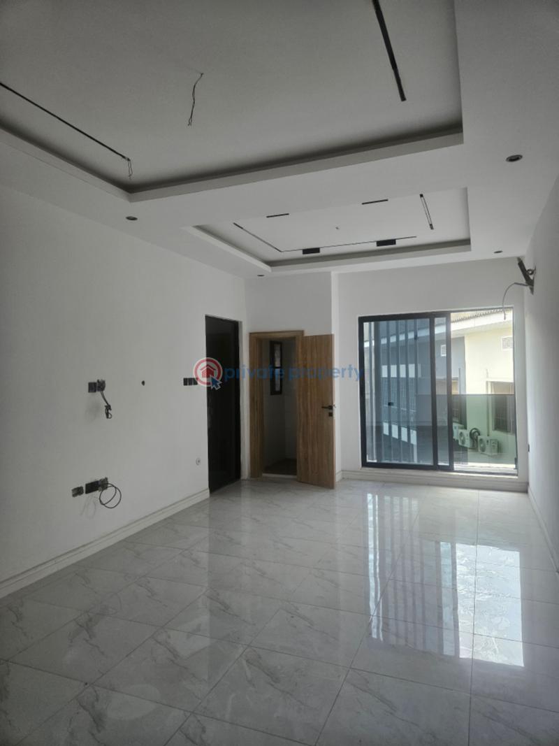 2 bedroom Block Of Flats For Sale Shonny Highway Shonibare Estate Maryland Lagos - 3