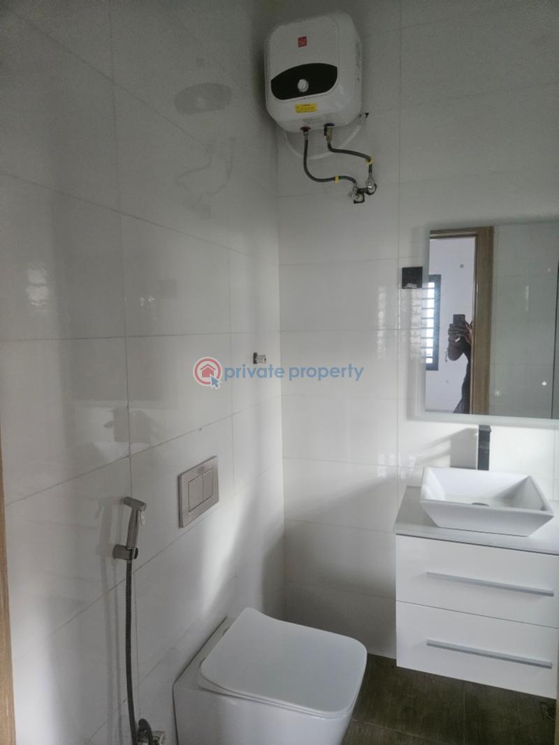 2 bedroom Block Of Flats For Sale Shonny Highway Shonibare Estate Maryland Lagos - 9