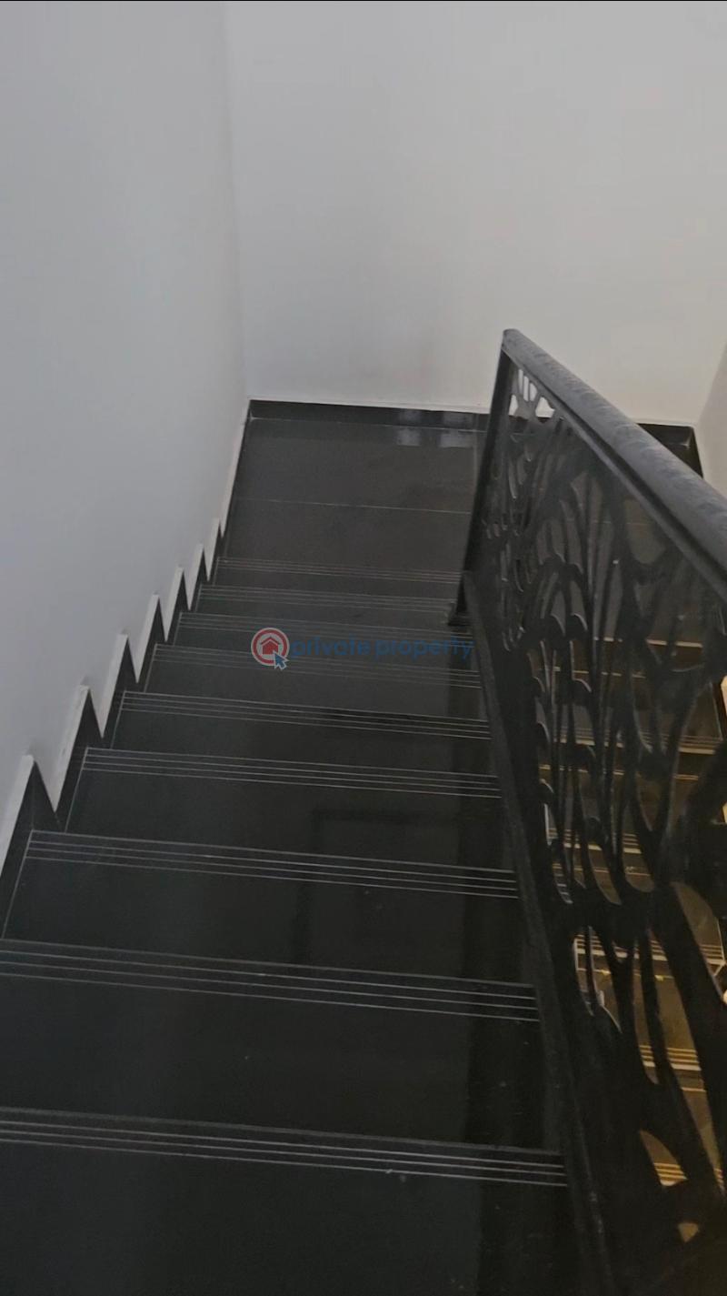 2 bedroom Block Of Flats For Sale Shonny Highway Shonibare Estate Maryland Lagos - 1