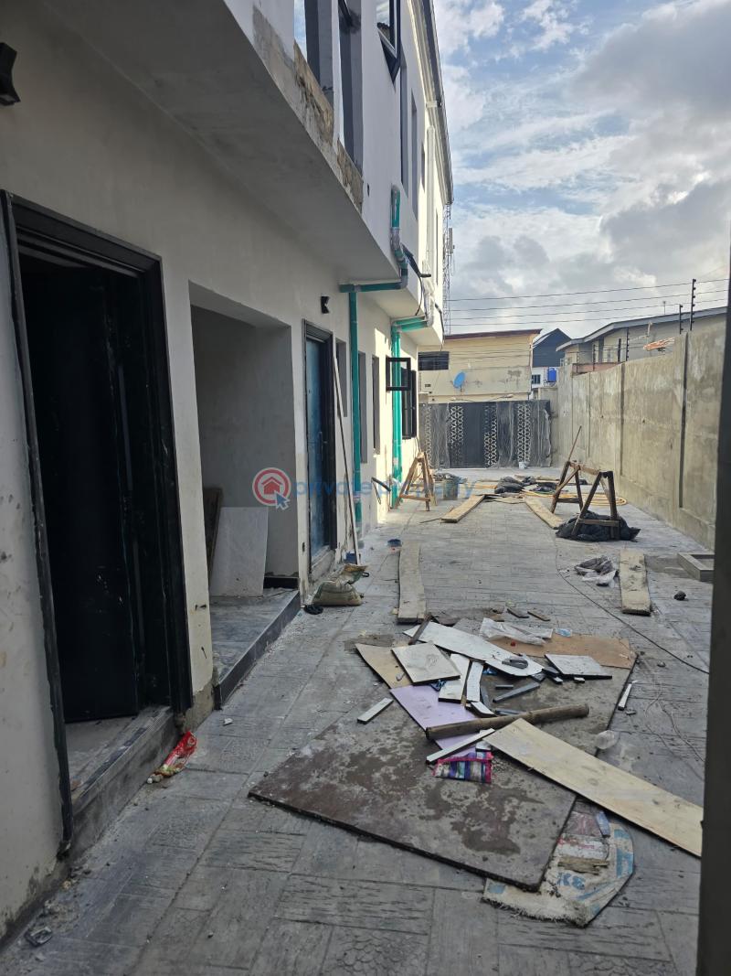 3 bedroom Block Of Flats For Sale Ifako Gbagada Lagos - 3