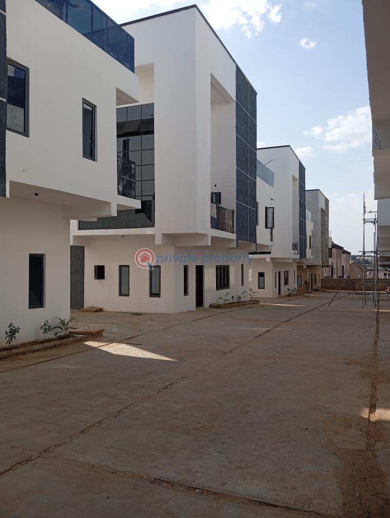 4 bedroom Detached Duplex For Sale Mabuchi Abuja Phase 2  - 2