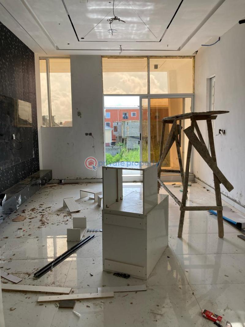 5 bedroom Detached Duplex For Sale Ologolo Lekki Lagos - 16