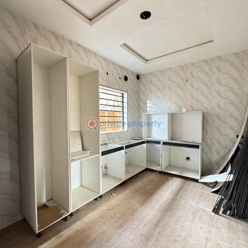 4 bedroom Terraced Duplex For Sale Maryland Lagos - 3
