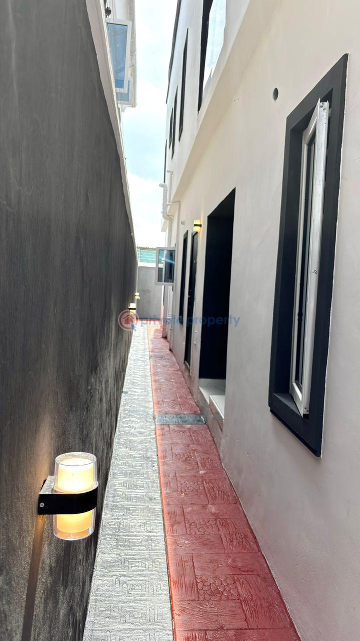9 bedroom House For Sale Dalemo Alakuko Ifako-Ijaiye Lagos - 7