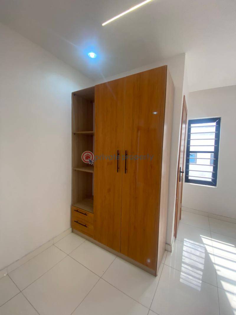 2 bedroom Block Of Flats For Sale Sangotedo,ajah Lagos Sangotedo Ajah Lagos - 4