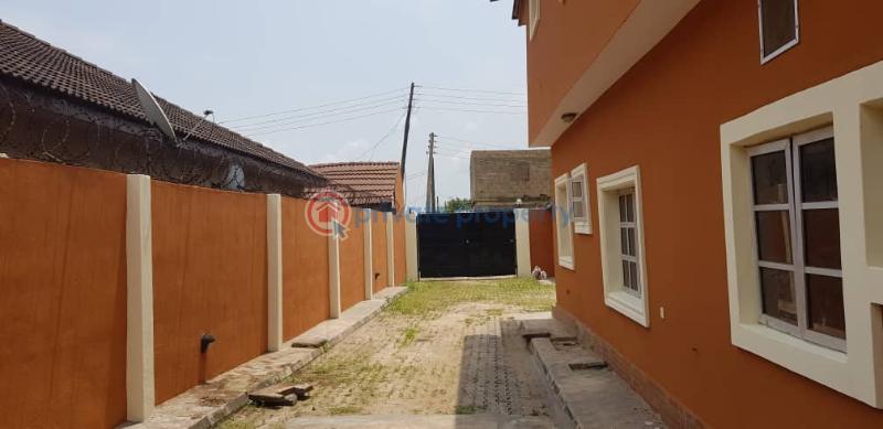 5 bedroom Block Of Flats For Sale Mowe Magboro Lagos Extension Ogun - 3