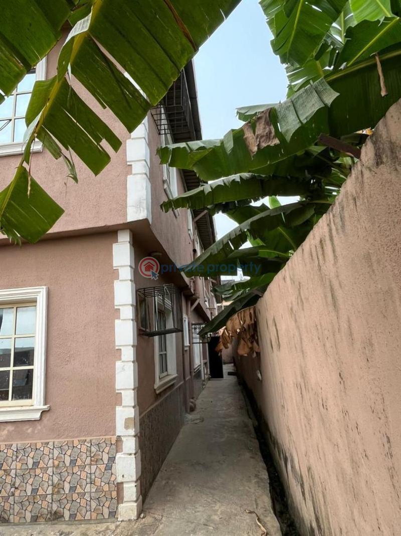 10 bedroom House For Sale Igando Ikotun/Igando Lagos - 3